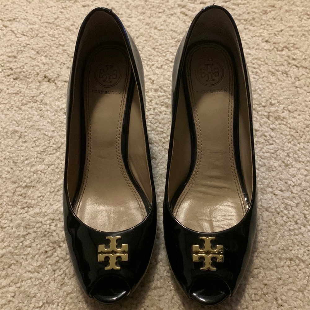 Tory Burch Patent Black Wedge Heels 7.5